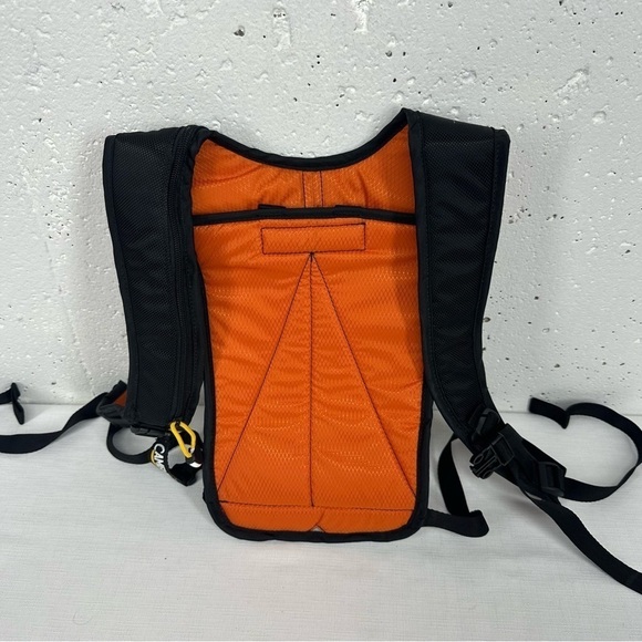 Camelbak Snobowl Black Gray & Orange Hydration Backpack - Picture 4 of 6